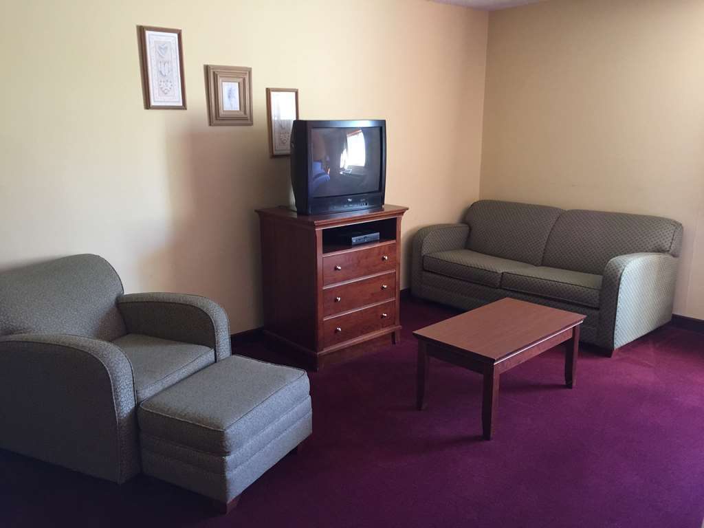 Lake Tree Inn & Suites Маріон Номер фото